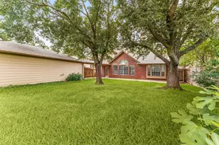9423 Walnut Brook Ct, Houston, TX 77040 - Photo 44