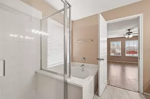 15007 Sugar Sands Dr, Sugar Land, TX 77498 - Photo 46