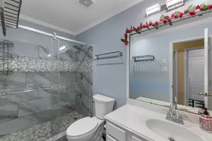 10027 Briarpark Trail Ln, Houston, TX 77064 - Photo 16