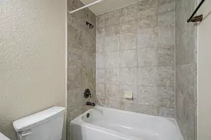 4022 Cypress Point Dr, Mont Belvieu, TX 77523 - Photo 32