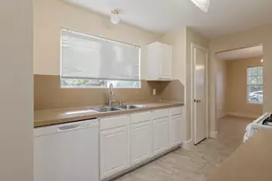 439 Laurel Timbers Dr, Houston, TX 77339 - Photo 12