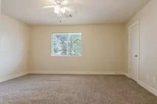 439 Laurel Timbers Dr, Houston, TX 77339 - Photo 18