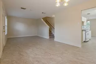 439 Laurel Timbers Dr, Houston, TX 77339 - Photo 6