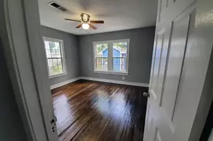 7002 Ilex St, Houston, TX 77087 - Photo 6
