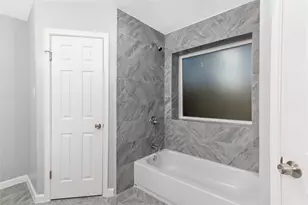 10922 Village Trail Dr, Houston, TX 77065 - Photo 20