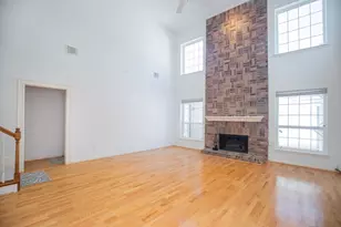 4631 Meadow Green Dr, Sugar Land, TX 77479 - Photo 10