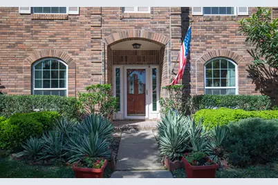 4631 Meadow Green Drive, Sugar Land, TX 77479 - Photo 6