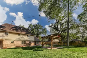 6710 Falling Waters Dr, Spring, TX 77379 - Photo 36
