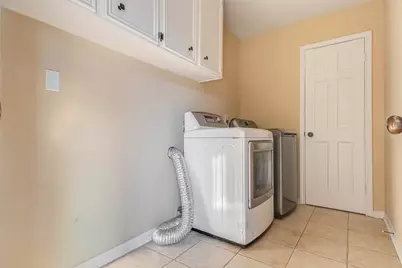 6710 Falling Waters Drive, Spring, TX 77379 - Photo 18