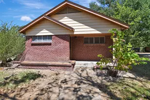 110 & 112 N Shipp St, Madisonville, TX 77864 - Photo 4
