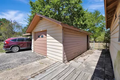 110 & 112 N Shipp Street, Madisonville, TX 77864 - Photo 32