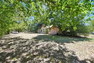 110 & 112 N Shipp St, Madisonville, TX 77864 - Photo 34