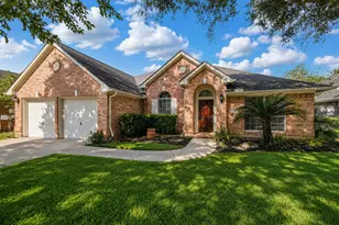 1714 Bumelia Ct, Sugar Land, TX 77479 - Photo 2