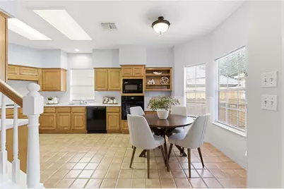 13615 Robin Hill Court, Houston, TX 77059 - Photo 24