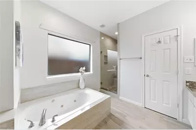 13615 Robin Hill Court, Houston, TX 77059 - Photo 34