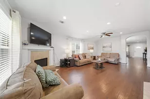 25707 Crisp Spring Ln, Spring, TX 77373 - Photo 2