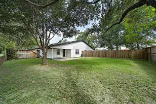1714 Huge Oaks St, Houston, TX 77055 - Photo 22