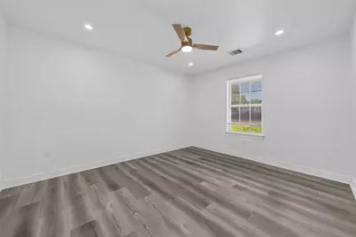 6909 Carver Avenue, Texas City, TX 77591 - Photo 32