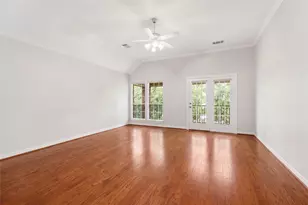 416 McGowen St, Houston, TX 77006 - Photo 16