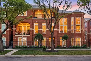 416 McGowen St, Houston, TX 77006 - Photo 1