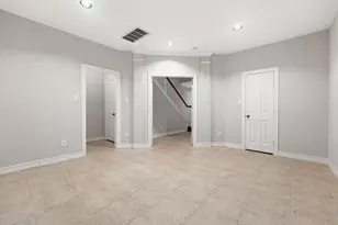 416 McGowen St, Houston, TX 77006 - Photo 8