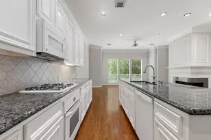 416 McGowen St, Houston, TX 77006 - Photo 12
