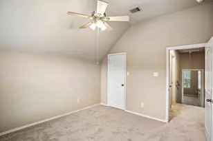 3104 Rock Brook Falls Ln, League City, TX 77573 - Photo 34