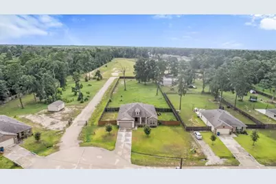 9850 Hunter Springs, Conroe, TX 77306 - Photo 30