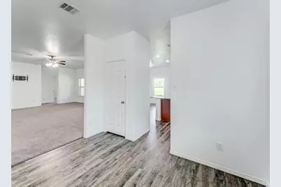 9850 Hunter Springs, Conroe, TX 77306 - Photo 16