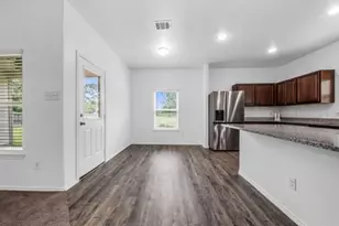 9850 Hunter Springs, Conroe, TX 77306 - Photo 12