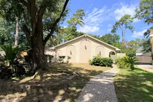 5342 Lawn Arbor Dr, Houston, TX 77066 - Photo 2