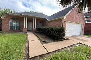 15803 Mission Estates Ct, Houston, TX 77083 - Photo 2