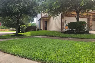 3219 Victorian Manor Ln, Houston, TX 77047 - Photo 2