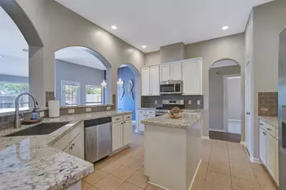 18607 Summercliff Lane, Tomball, TX 77377 - Photo 16