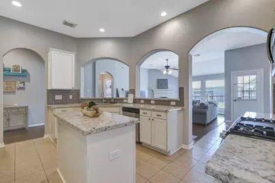 18607 Summercliff Lane, Tomball, TX 77377 - Photo 14