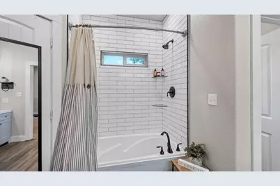 147 Wildwood Lake Drive N, Huntsville, TX 77340 - Photo 18