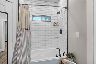 147 Wildwood Lake Dr N, Huntsville, TX 77340 - Photo 18