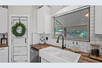 147 Wildwood Lake Drive N, Huntsville, TX 77340 - Photo 12