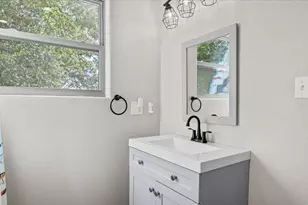 147 Wildwood Lake Dr N, Huntsville, TX 77340 - Photo 30