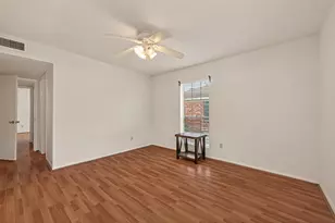 9201 Clarewood Dr, Houston, TX 77036 - Photo 22