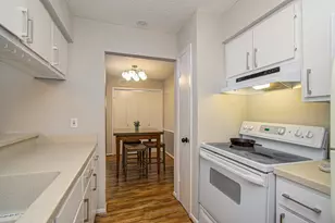 2800 Jeanetta St, Houston, TX 77063 - Photo 12