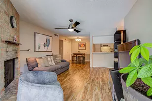 2800 Jeanetta St, Houston, TX 77063 - Photo 4