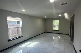 8433 Lenore St, Houston, TX 77017 - Photo 18