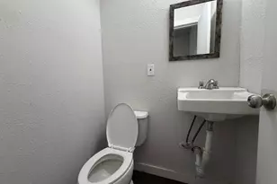 1211 W Park Ave, Orange, TX 77630 - Photo 2
