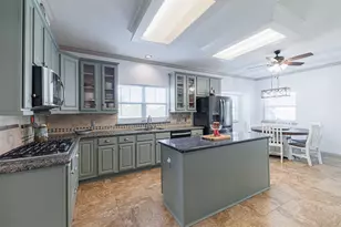 1520 Lakefield Dr, Sealy, TX 77474 - Photo 12