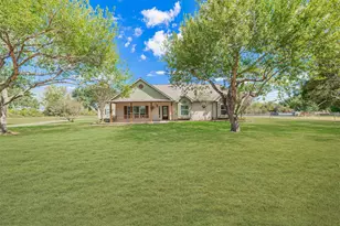 1520 Lakefield Dr, Sealy, TX 77474 - Photo 4