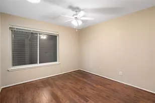1702 Plumbwood Way, Houston, TX 77058 - Photo 20