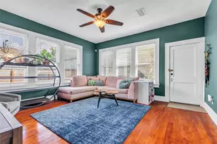 2519 White Oak Dr, Houston, TX 77009 - Photo 12