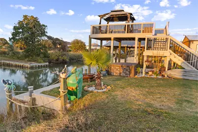 1129 Prides Lane, Port Bolivar, TX 77650 - Photo 24