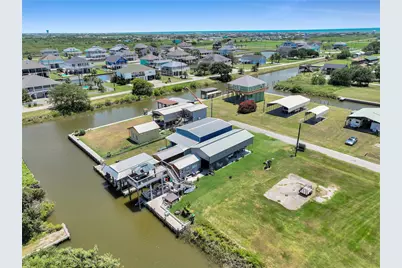 1129 Prides Lane, Port Bolivar, TX 77650 - Photo 36